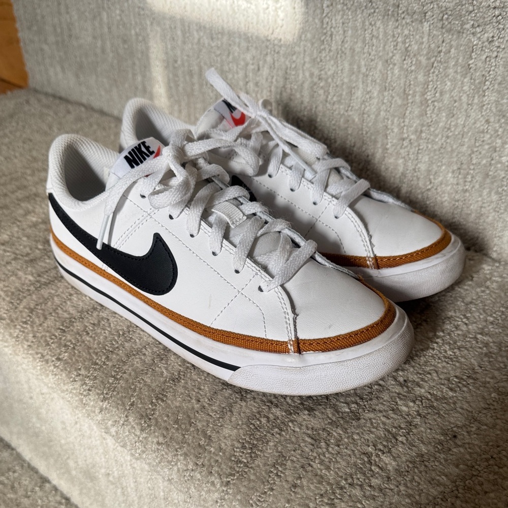 Nike Court Legacy Kids White Sneakers 3.5Y